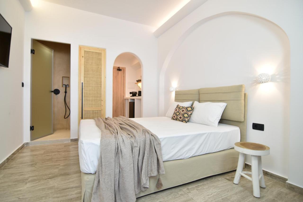 Aegeeis Hotel Perissa (Santorini)